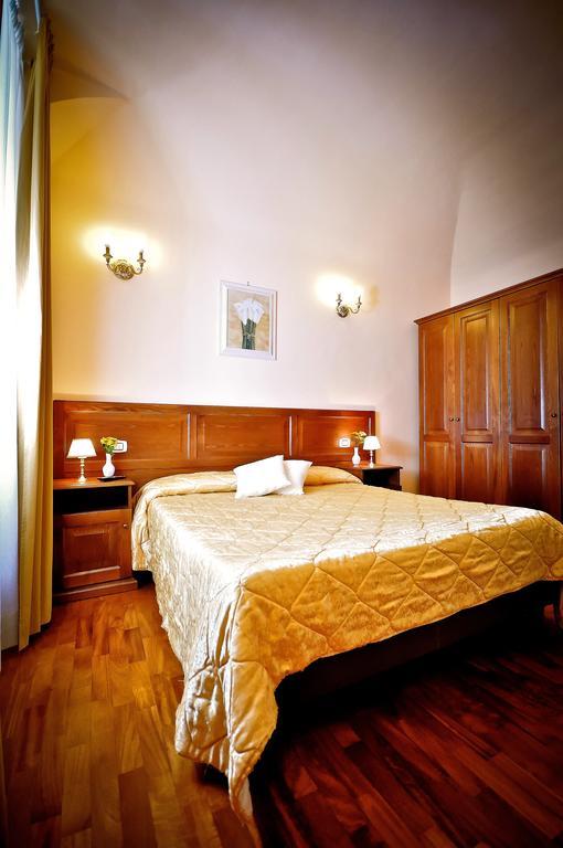 Relais Cavour Hotel Roma Ngoại thất bức ảnh